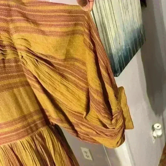 FREE PEOPLE XS Women Brown Gauze Stripe Dress Mini Full
Balloon Sleeve-EUC - Picture 4 of 13